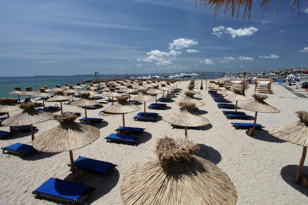 Guest House Rona - Free Parking And Sea View Sveti Vlas Exterior photo